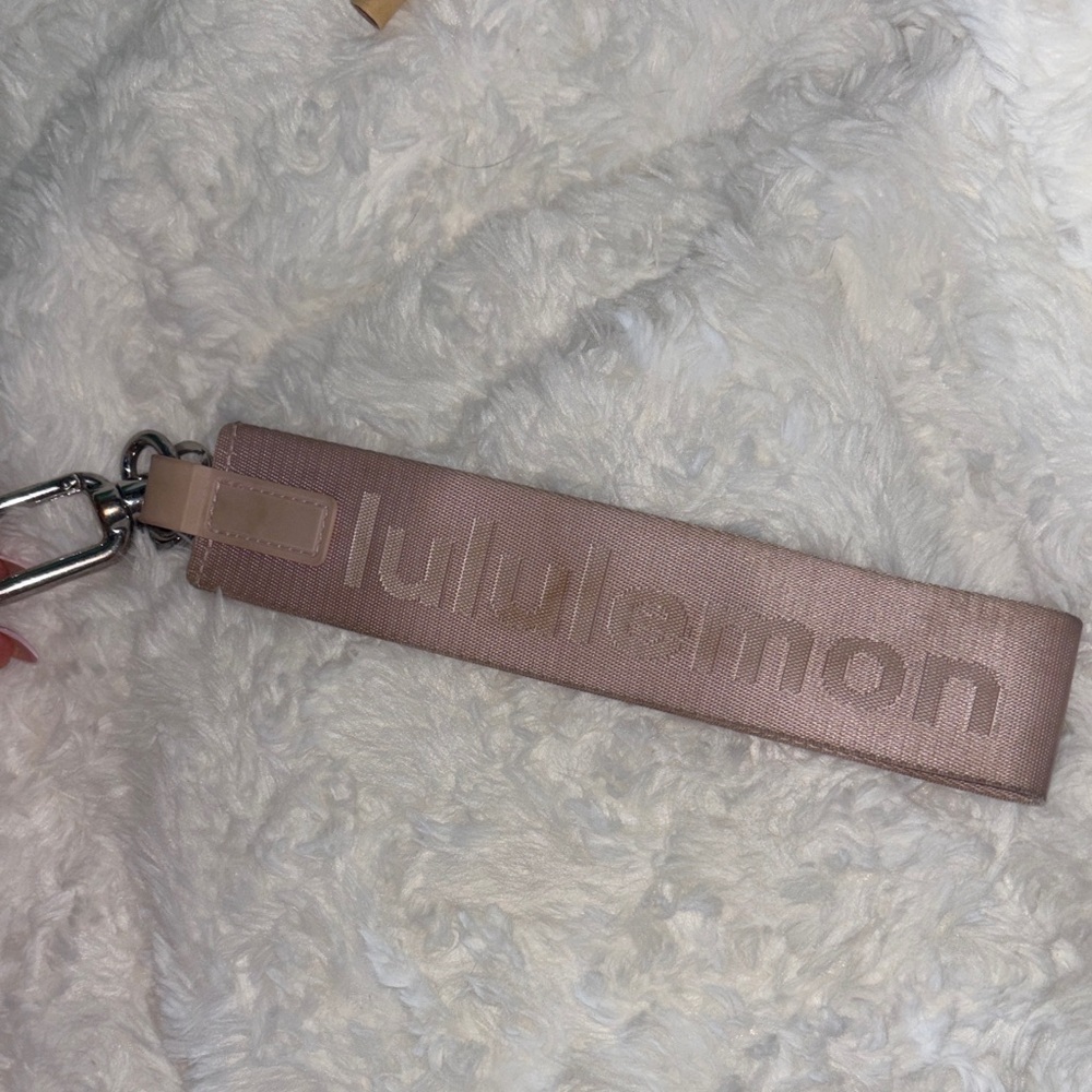 lululemon athletica Blush Pink Key/Card Holder Wristlet